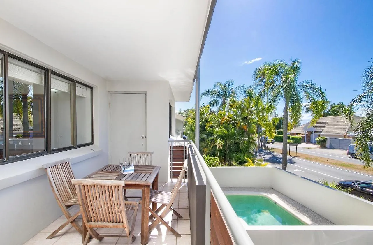 Affordable Chic Noosa Getaway Apartment 0*, Noosa Heads